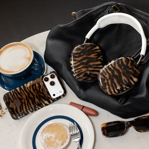 It Girl Tiger AirPod Max Case